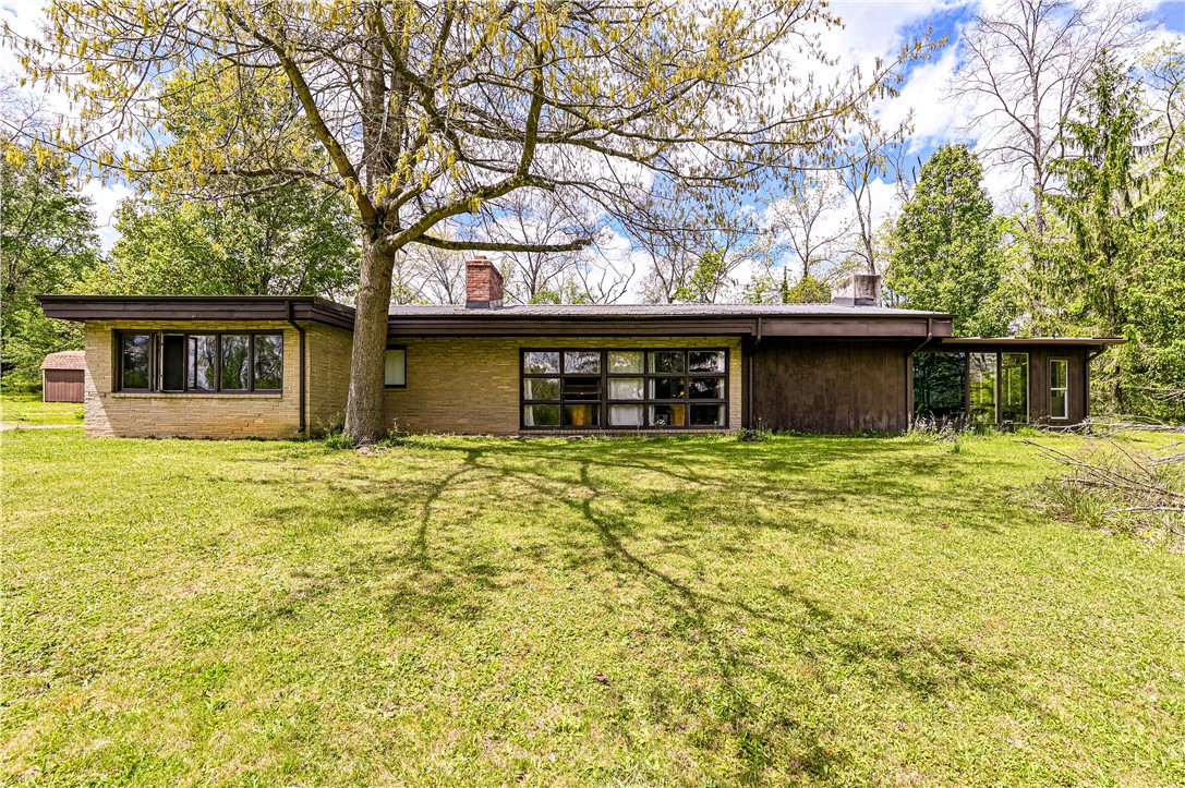 324 Fenfield Dr — photo