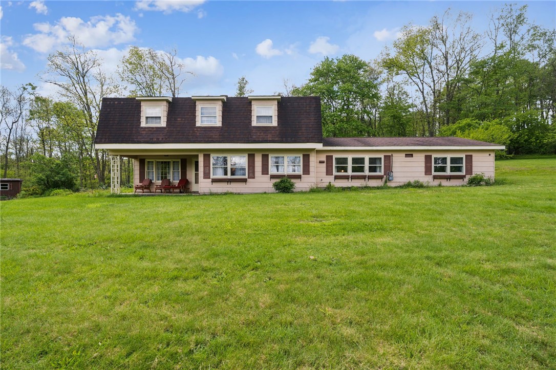 466 Walker Dr — photo