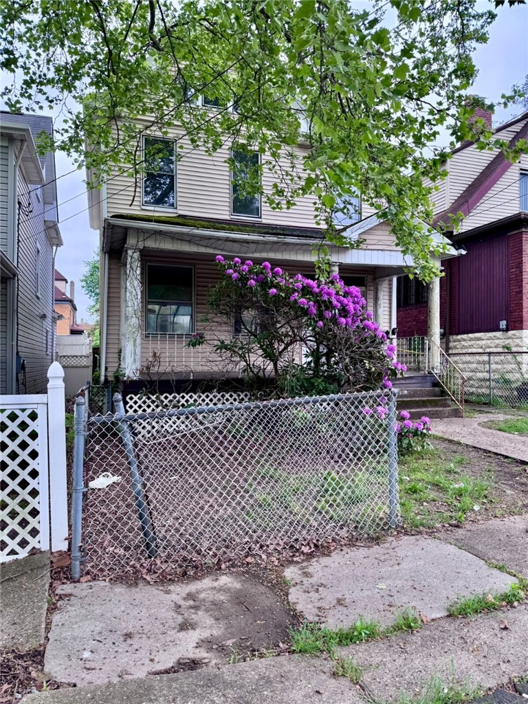 1605 Union Ave — photo