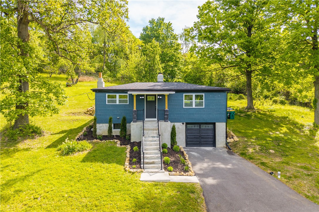 933 Boyce Rd — photo