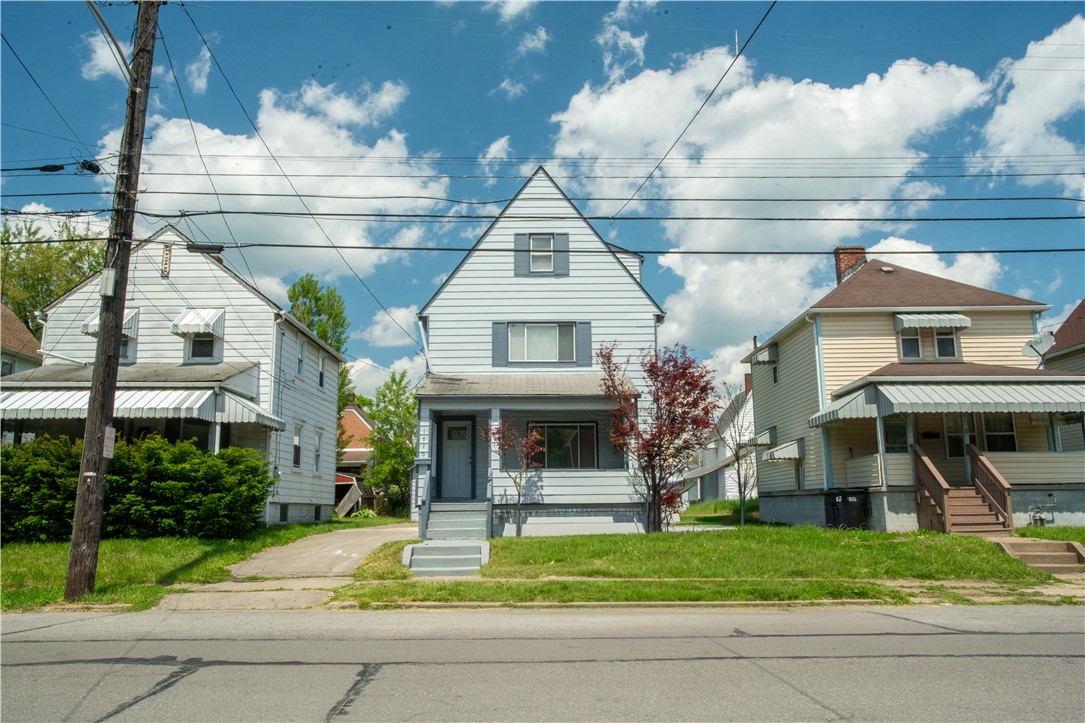 1710 Main St — photo