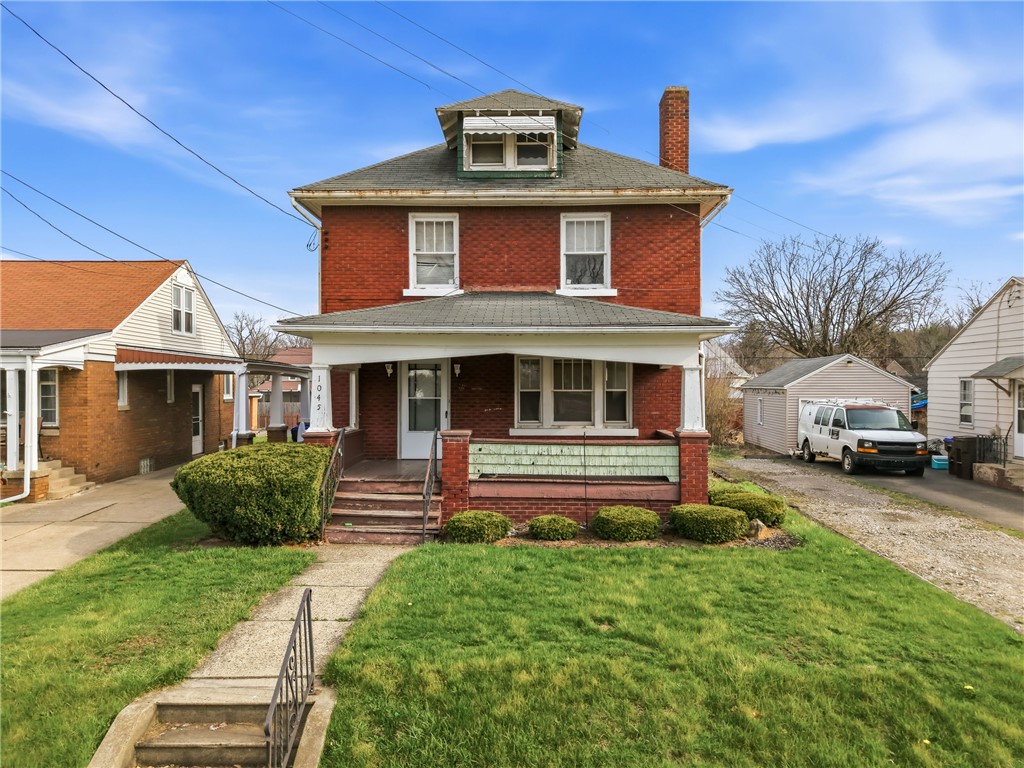 1045 Myrtle Pl — photo