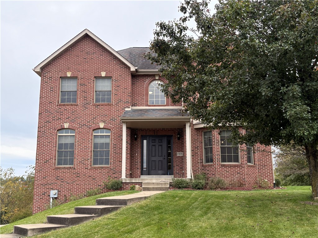 137 Robinson Dr — photo