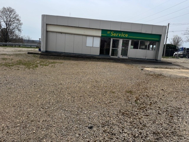 1206 Butler Ave - Rt 422 — photo