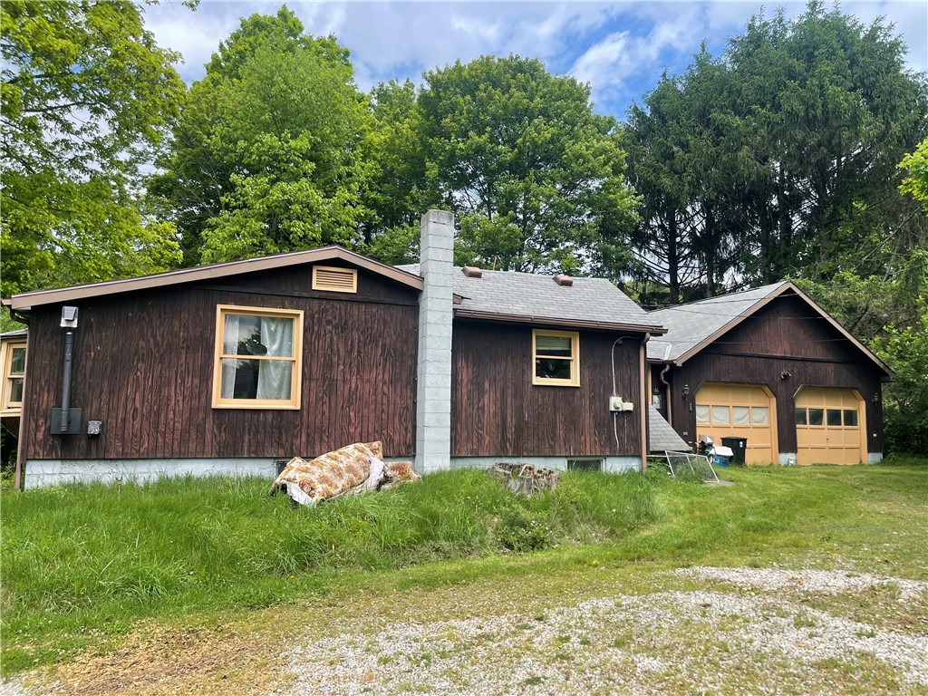 108 Amherst Ln. — photo