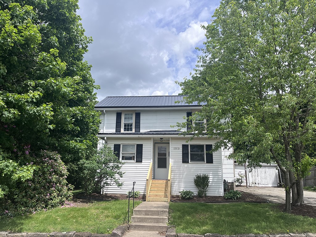 1313 Locust Street — photo