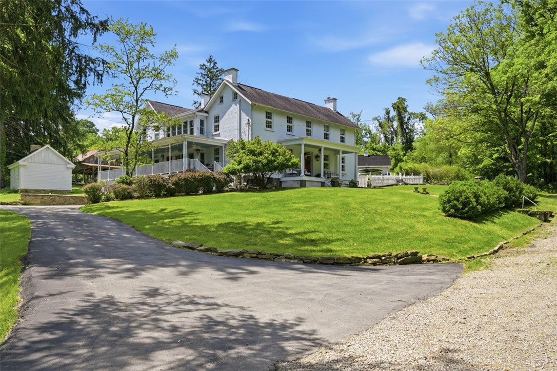 400 Cove — photo