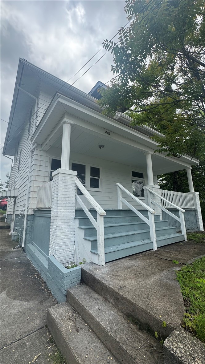 801 Grant St — photo