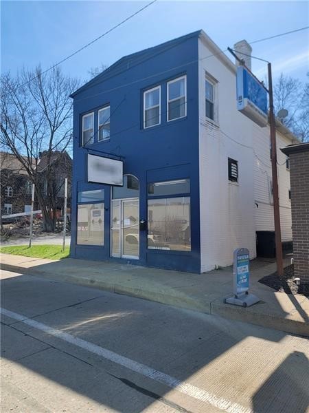 1110 5th Ave — photo