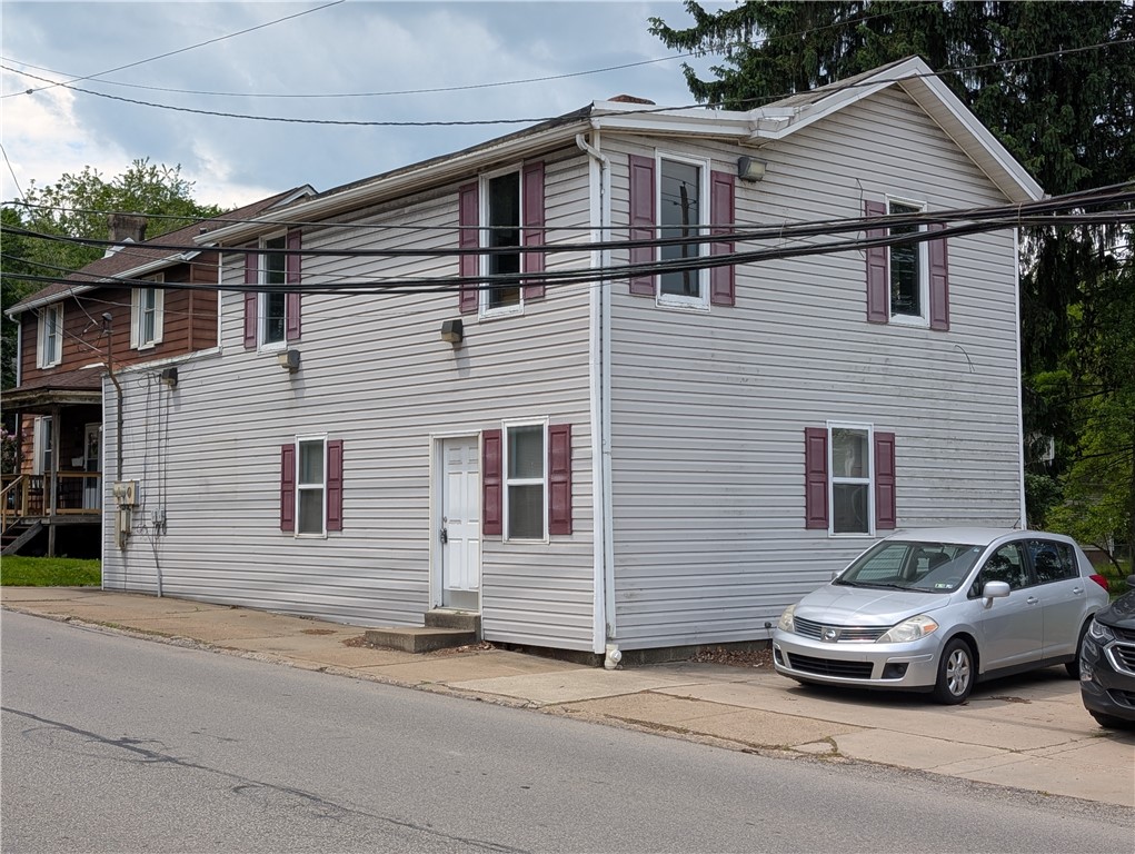 704 Mclaughlin Run Rd — photo