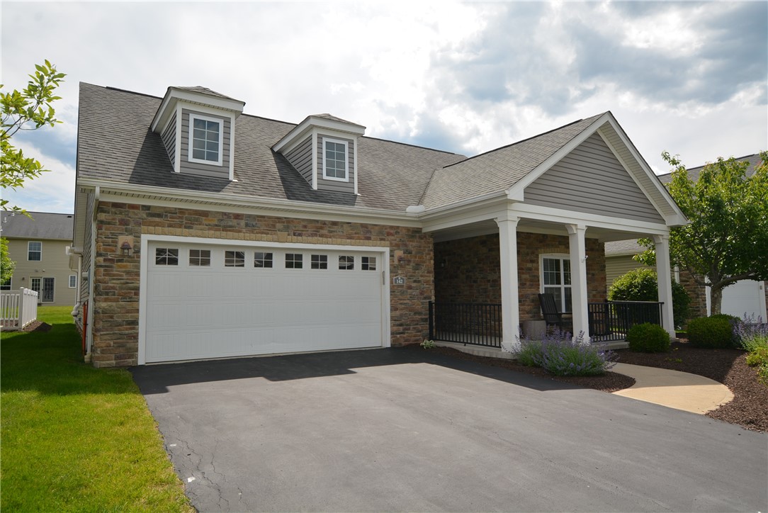 142 Cobblestone Dr — photo