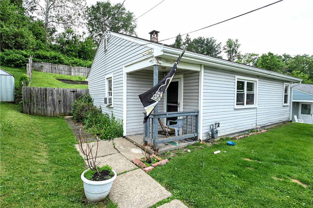 212 Dersam Street — photo
