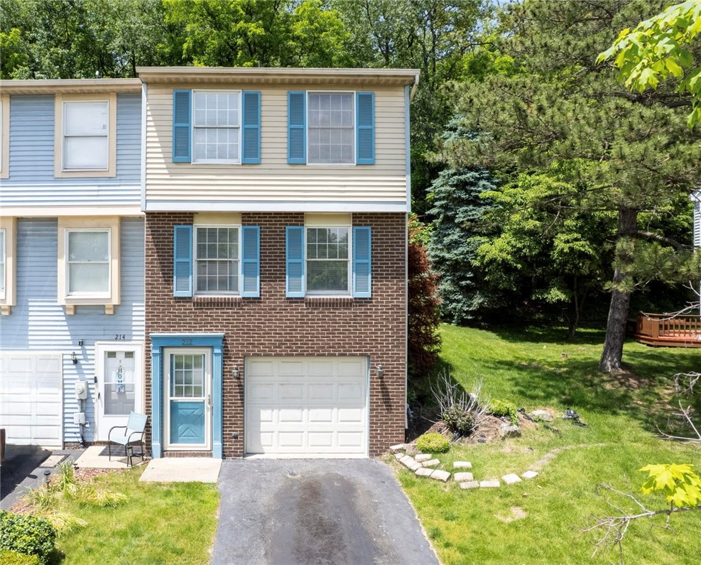 212 Shady Ridge Dr — photo