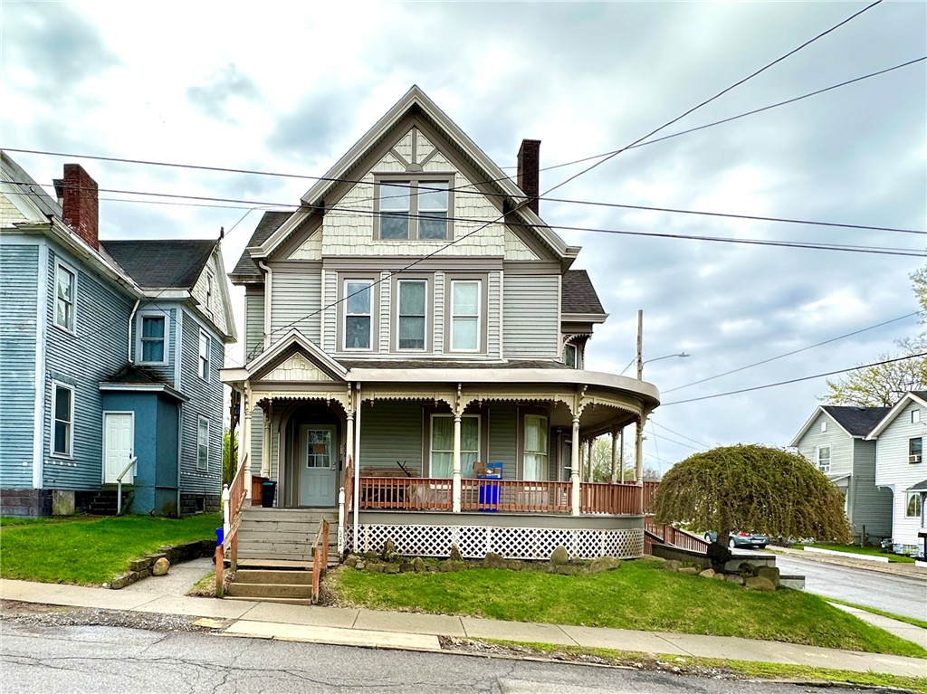 602 Court St — photo