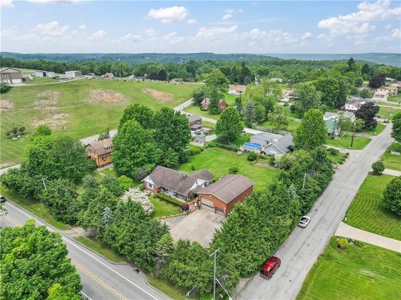 2102 Darlington Road — photo