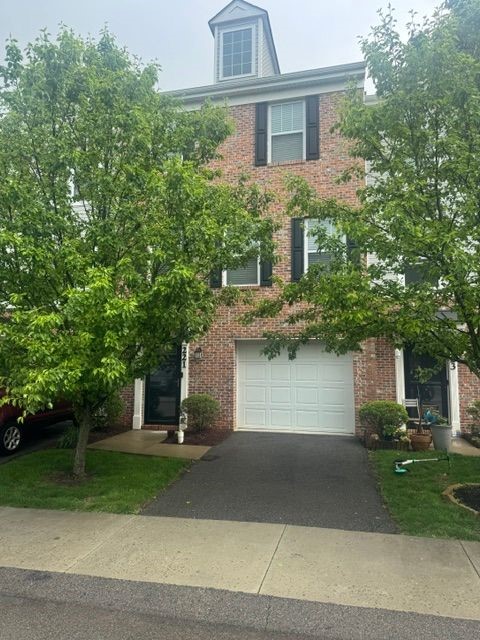 221 Faulk Dr — photo