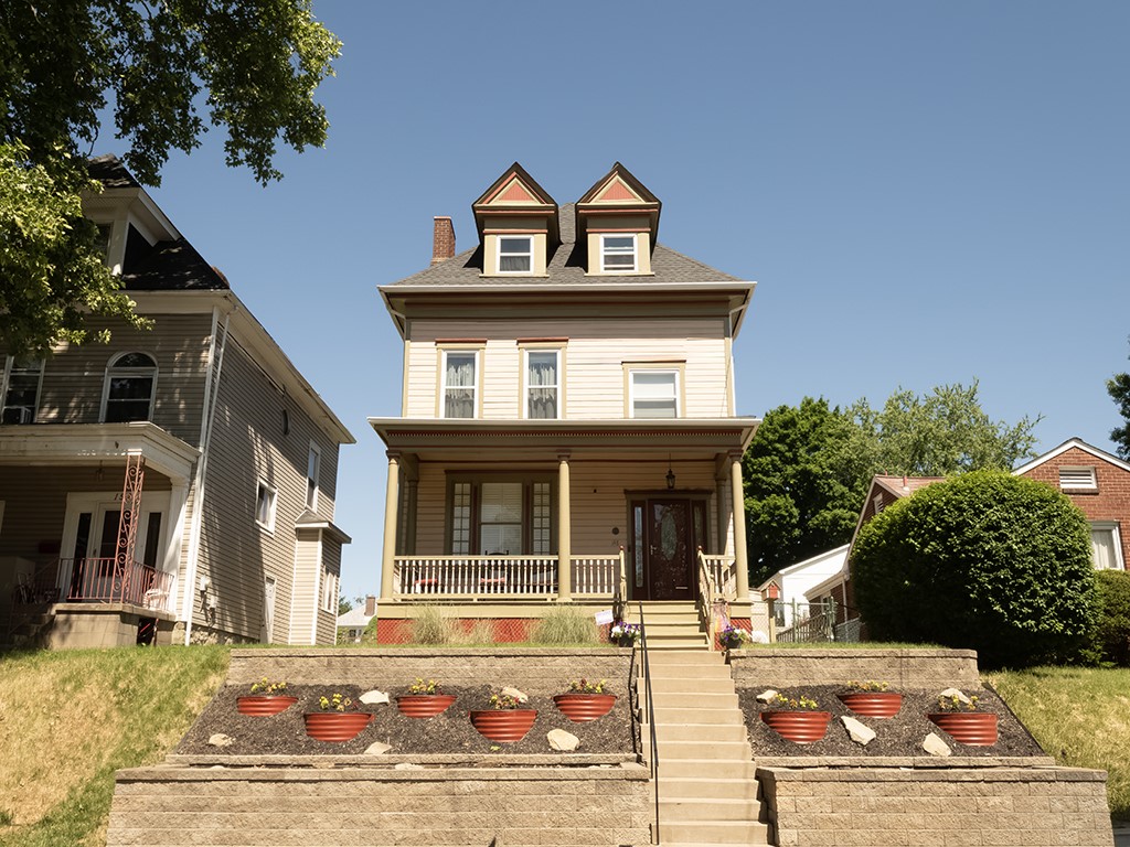 148 Kendall Avenue — photo