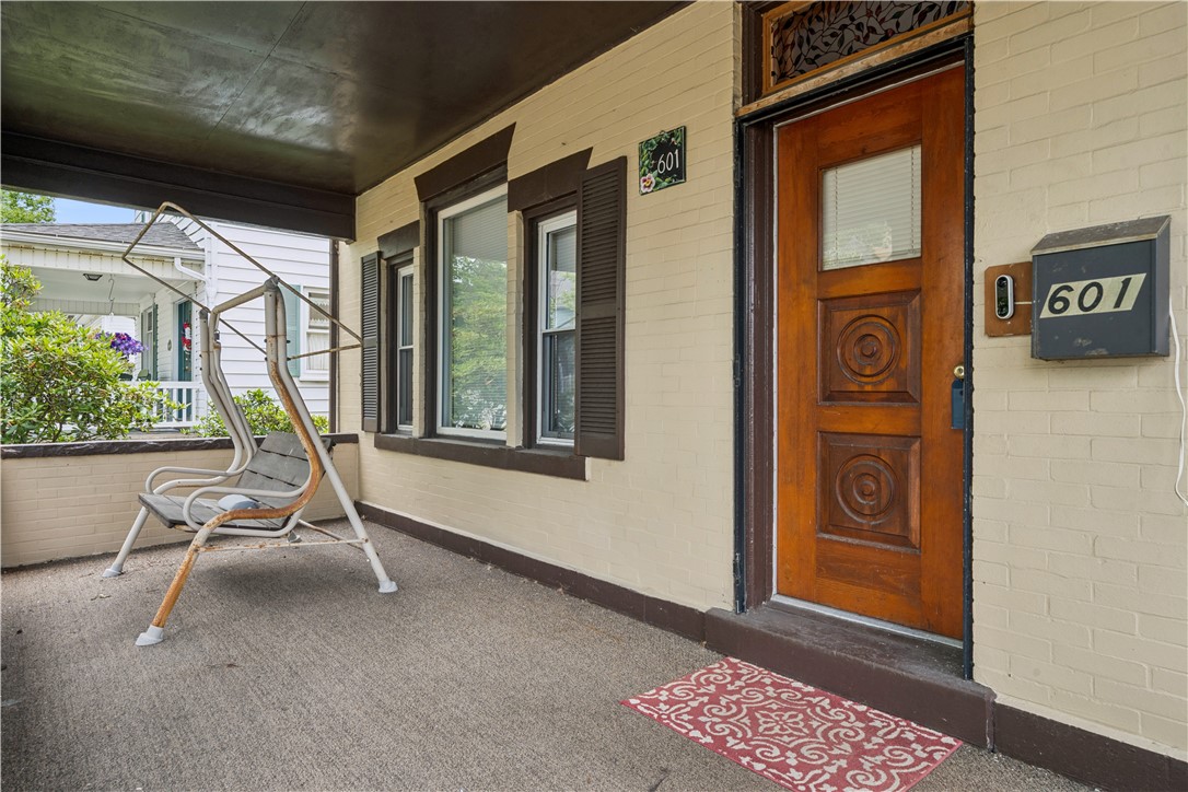 601 Walnut St — photo