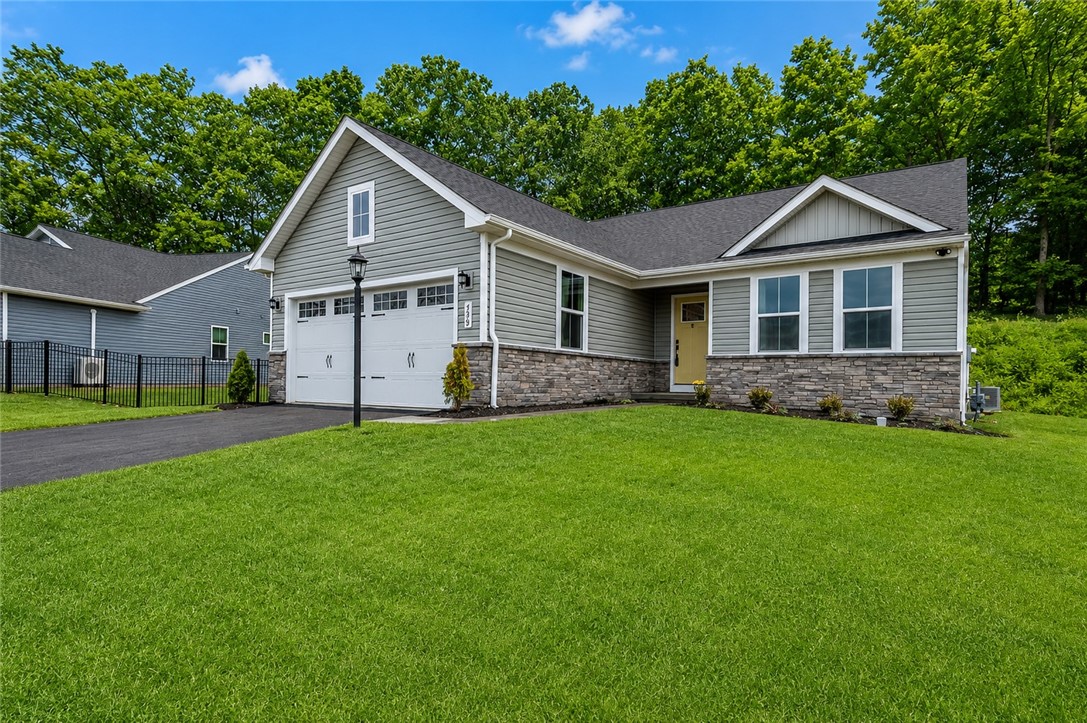 424 Dogwood Court — photo