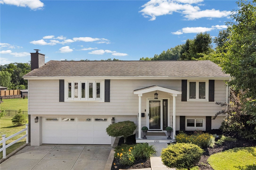 1351 Carnahan Rd — photo