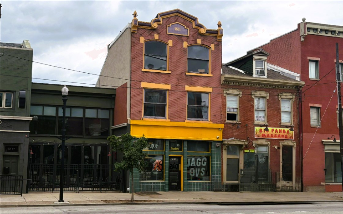 1811 E Carson St — photo