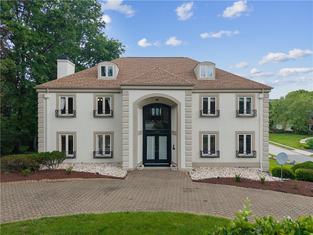 180 Springmeadow Dr — photo