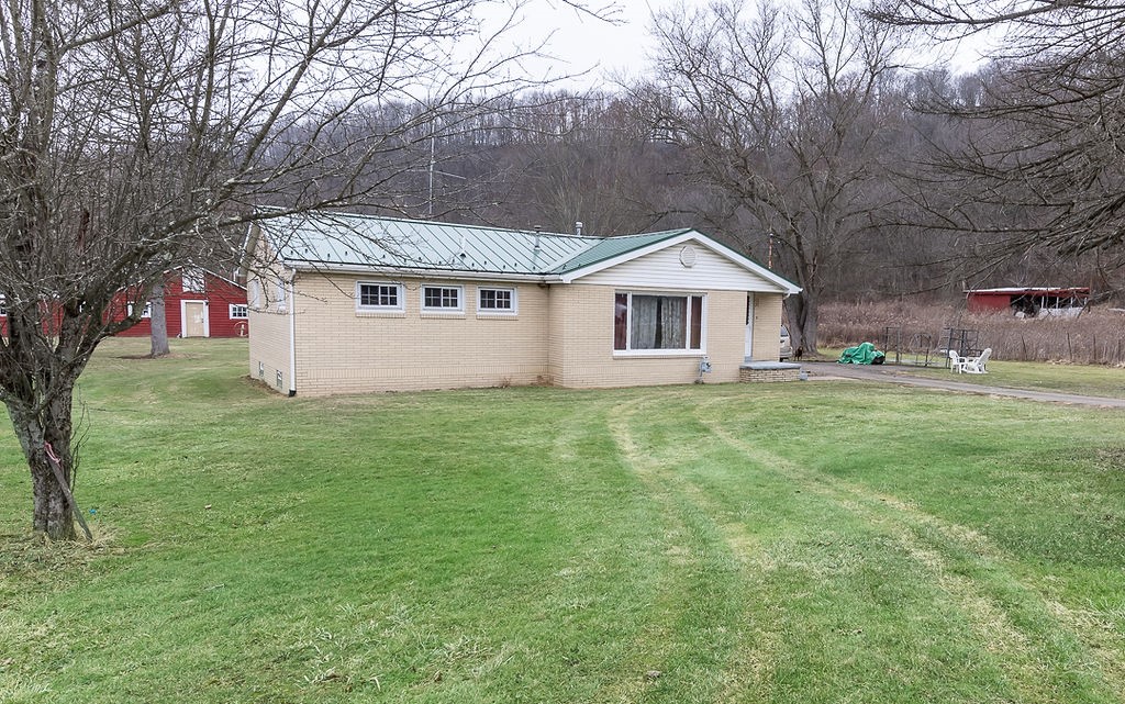 107 Wallace Dr — photo