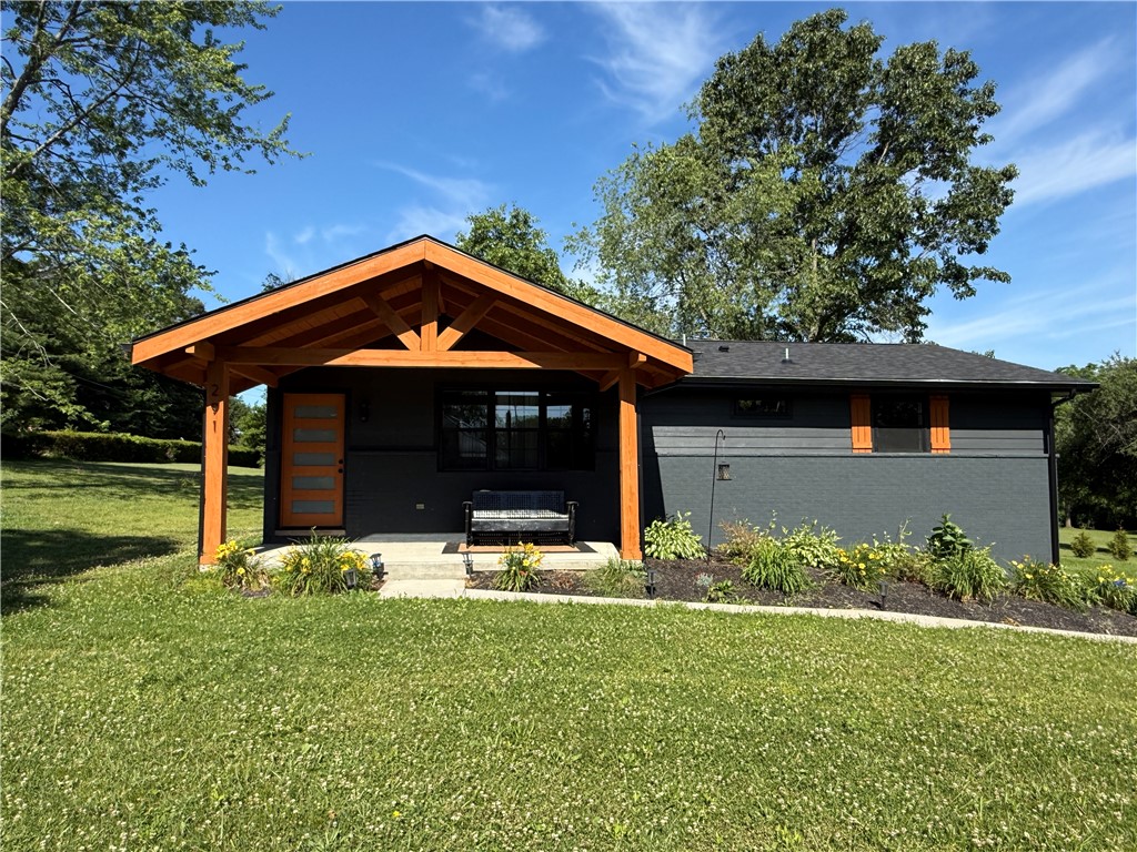 291 Simon Dr — photo