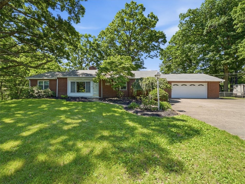 142 Center Grange Rd — photo