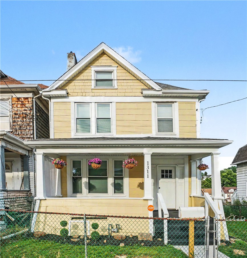 1311 Pirl St — photo
