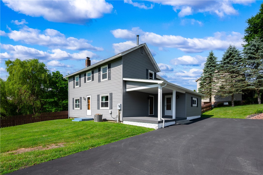 214 Willow Run Dr — photo