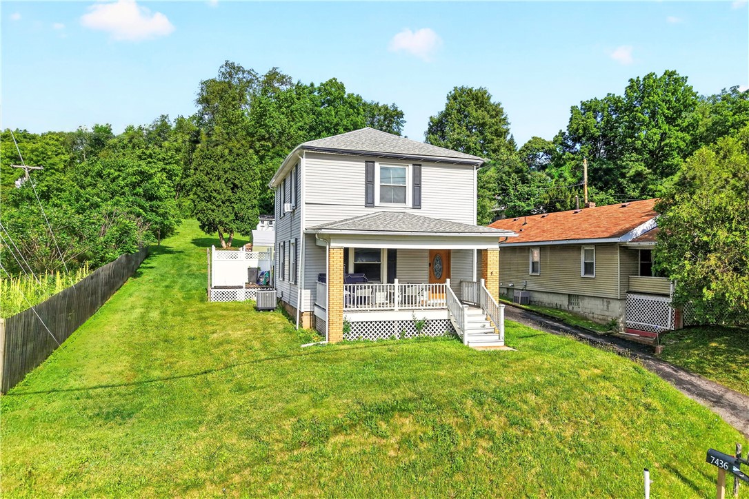 7435 Big Beaver Blvd — photo