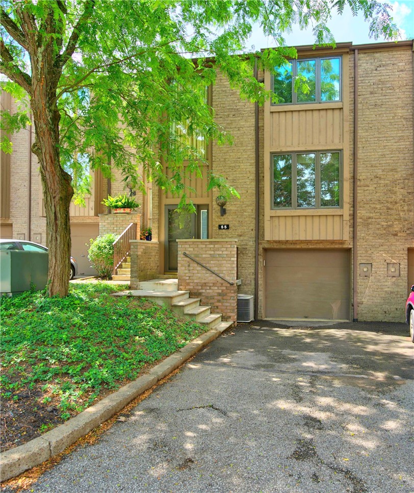 55 Maple Ct — photo