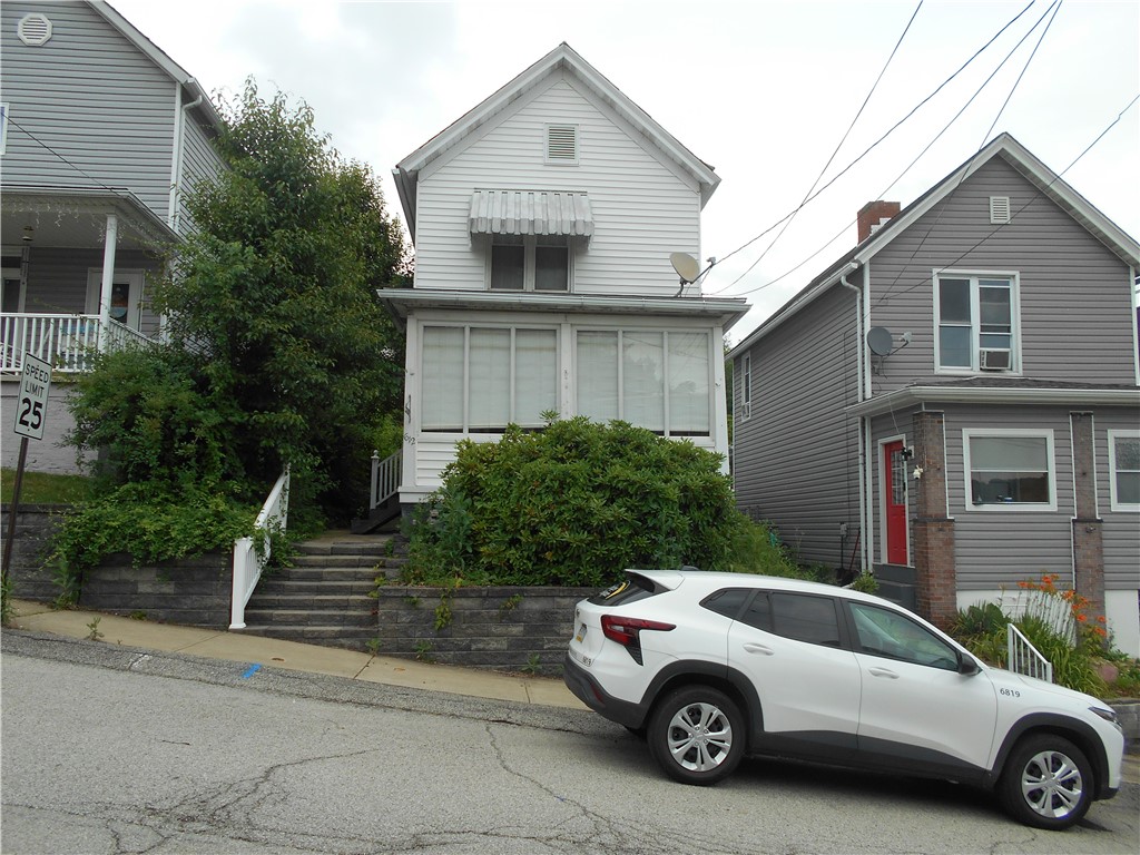 612 Harrison Ave — photo