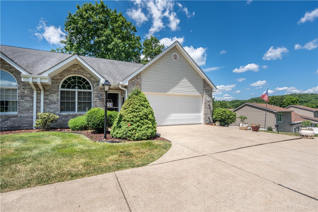 228 Country View Drive — photo