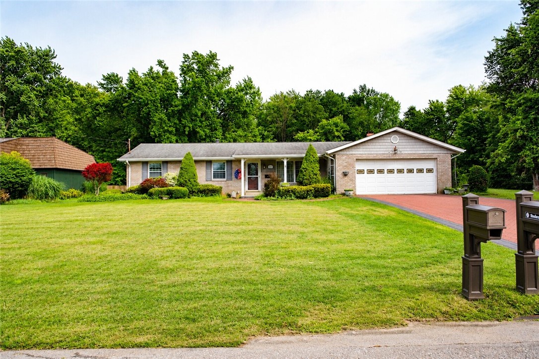 1092 Williams Dr — photo