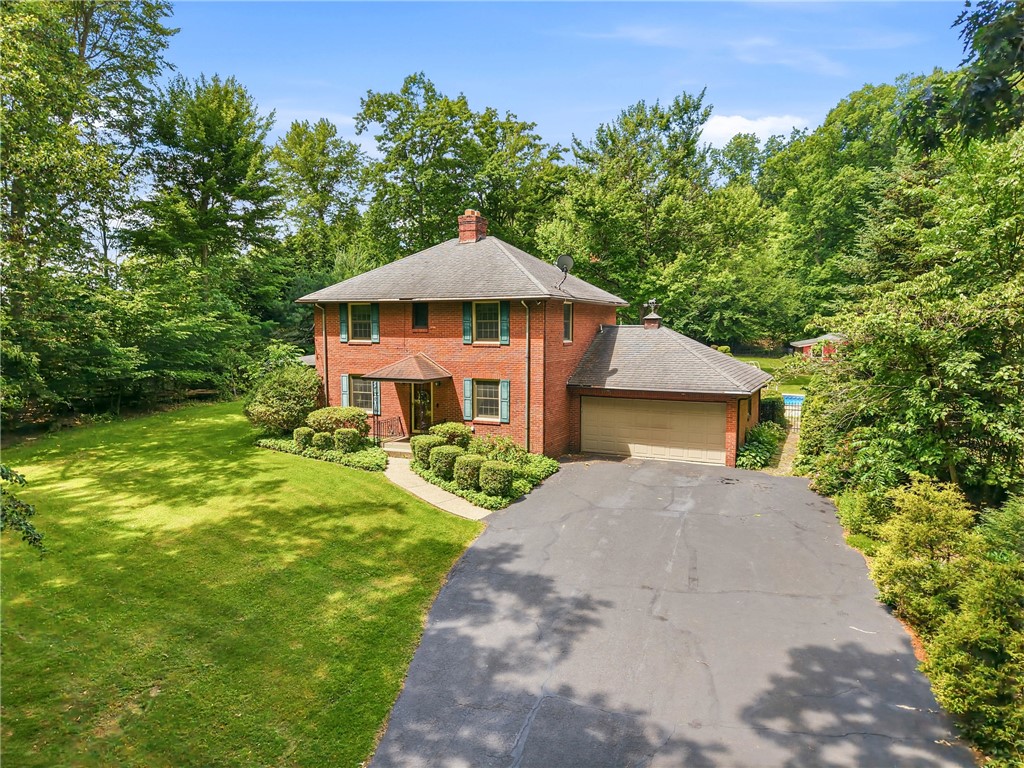 401 Robertson Rd — photo