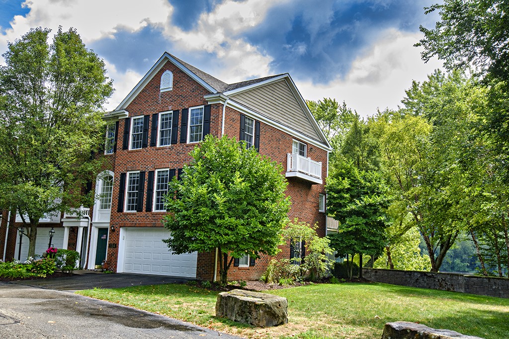 134 Chapel Harbor Dr — photo