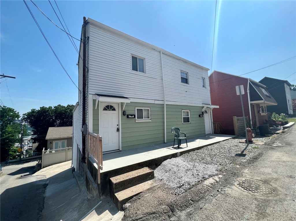 2703 Oakley Way 2701 — photo