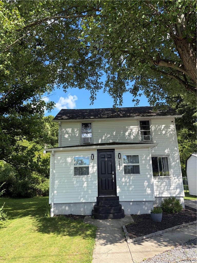 6882 Route 711 — photo