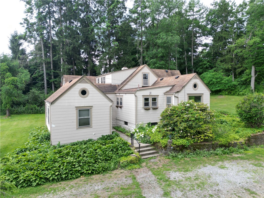 6216 Old Route 8 — photo