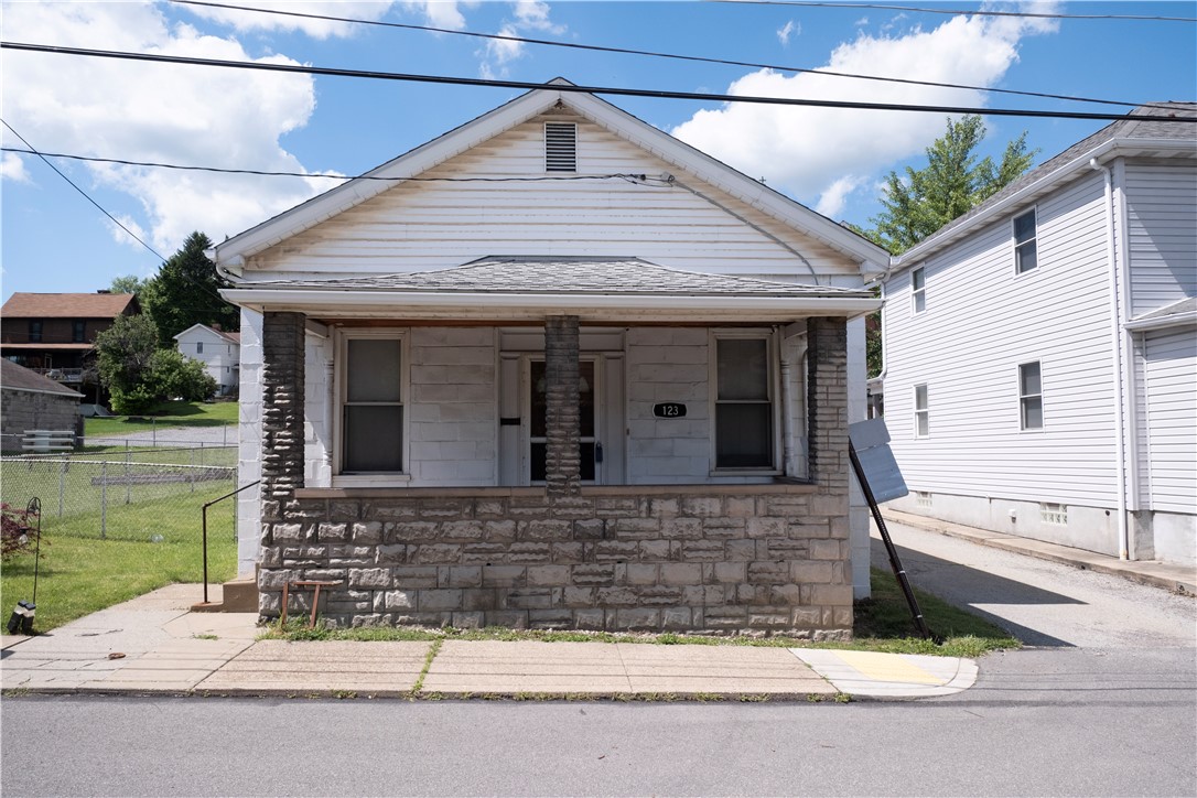 123 Smith St — photo