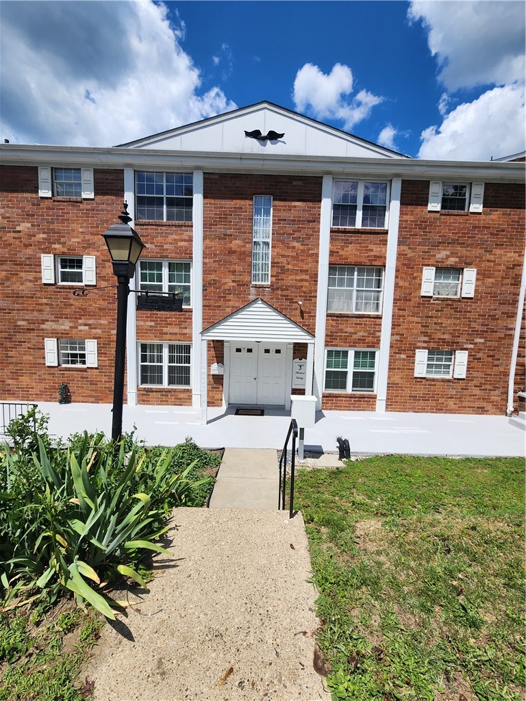 3 Hiland Valley Dr 306 — photo