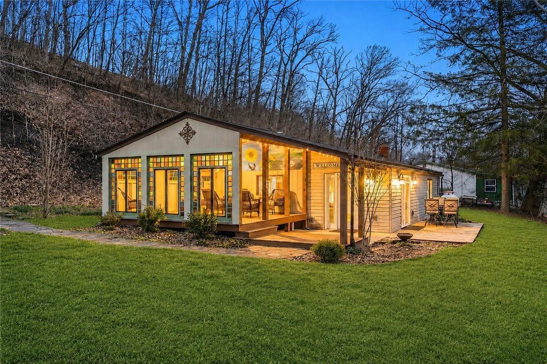 142 Twin Lakes Dr — photo