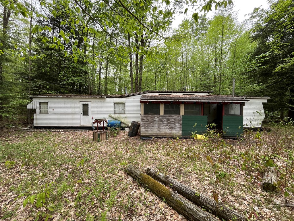 886 Cargo Lane — photo