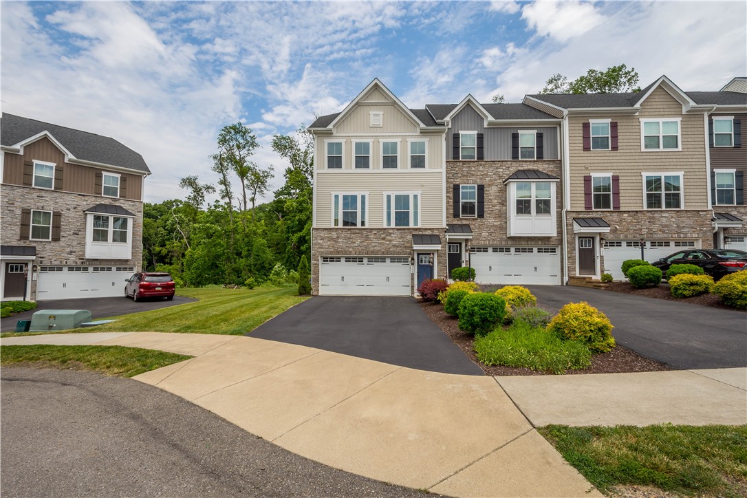 160 Cole Drive — photo