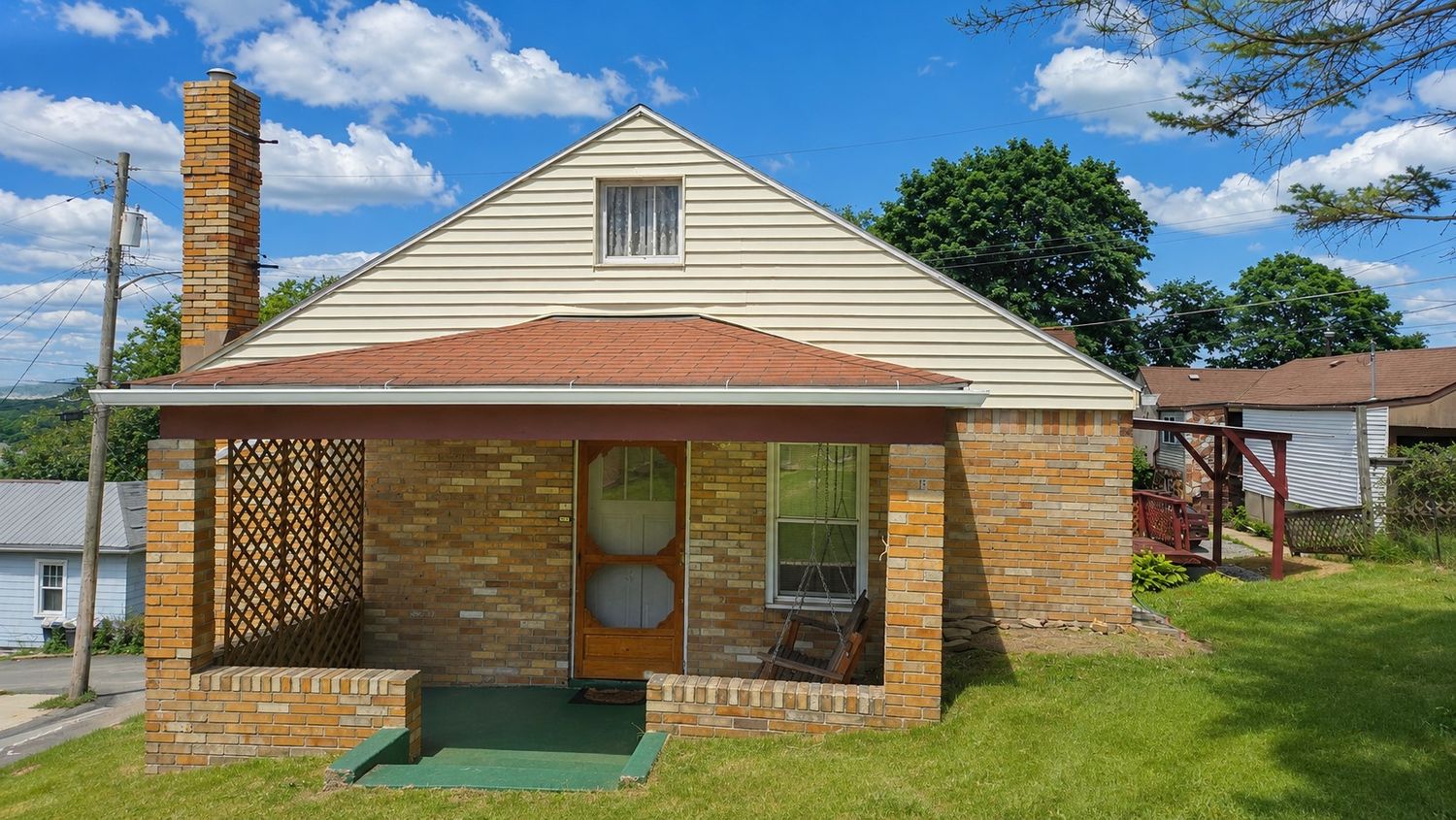913 Hancock Avenue — photo