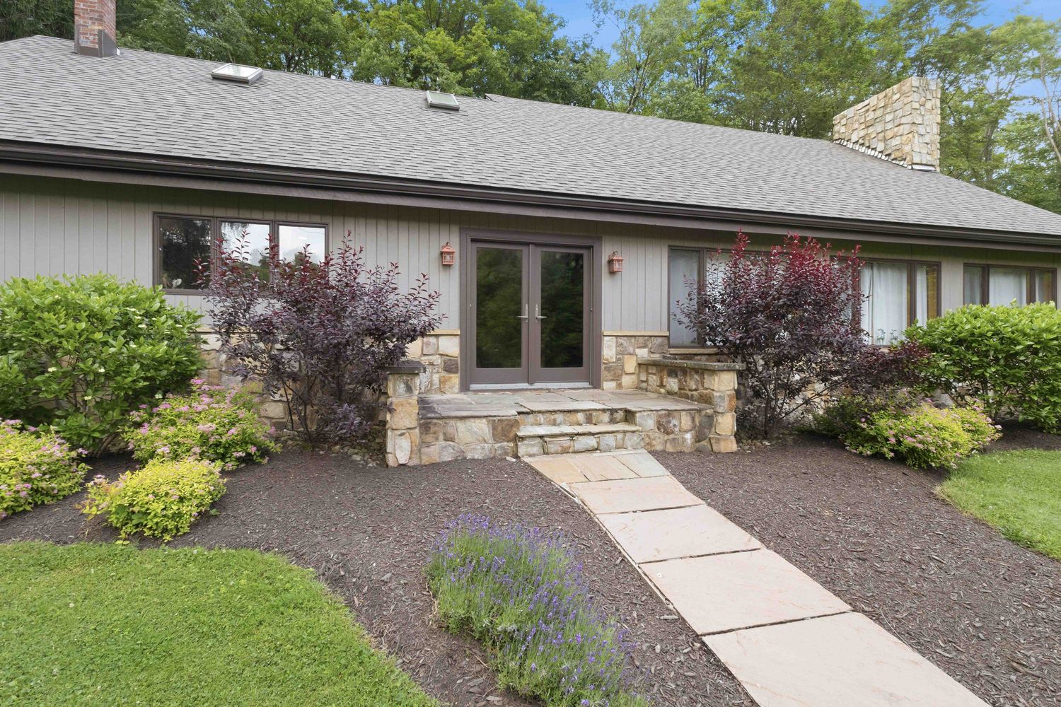 129 Chestnut Hill Lane — photo