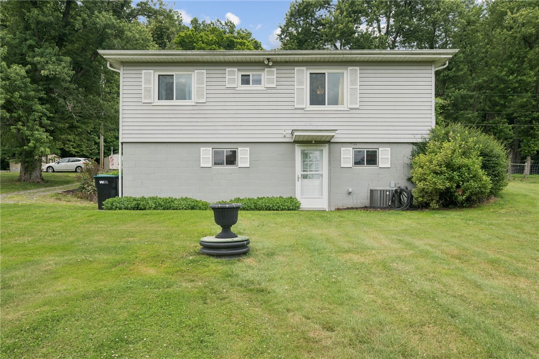 11 Angott Road, Canton Twp, PA 15301 — photo 2
