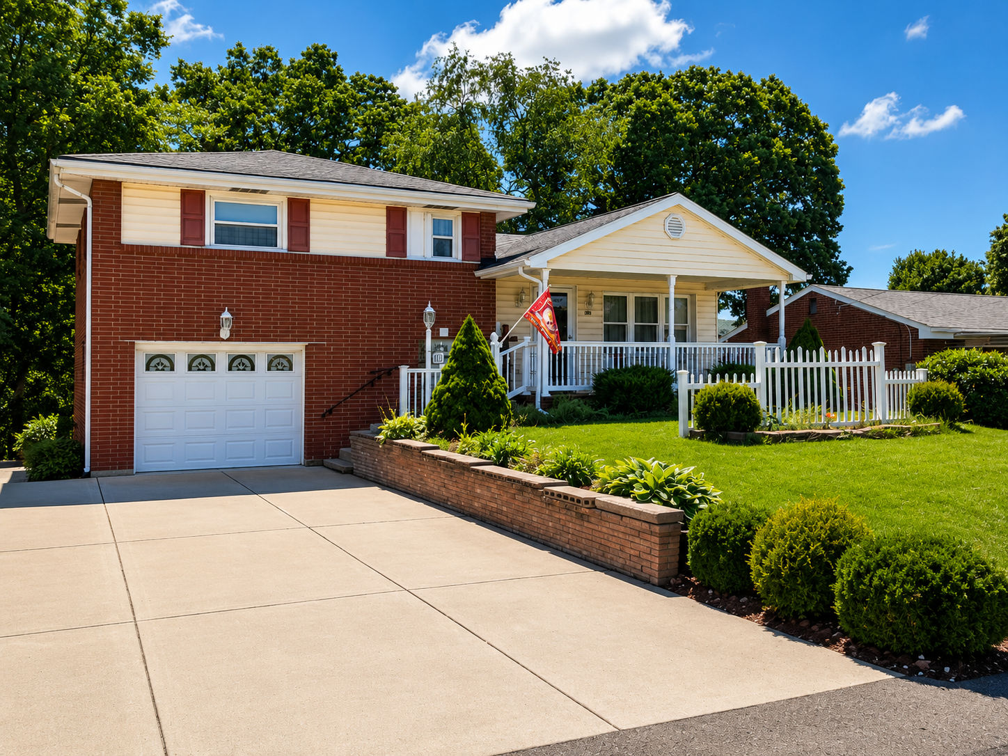 Home in Baden, PA 15005 — photo 2